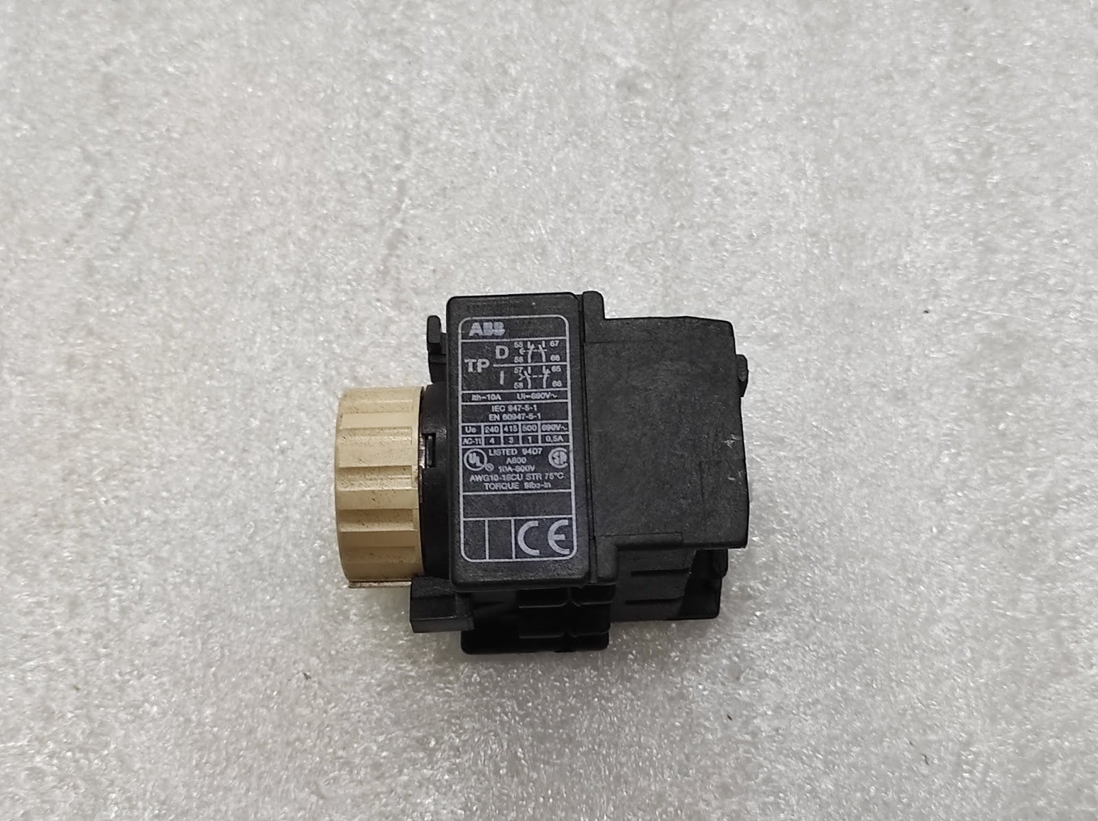 ABB TP40I PNEUMATIC TIMER FPTN477016R0008 0.1-40S NIB