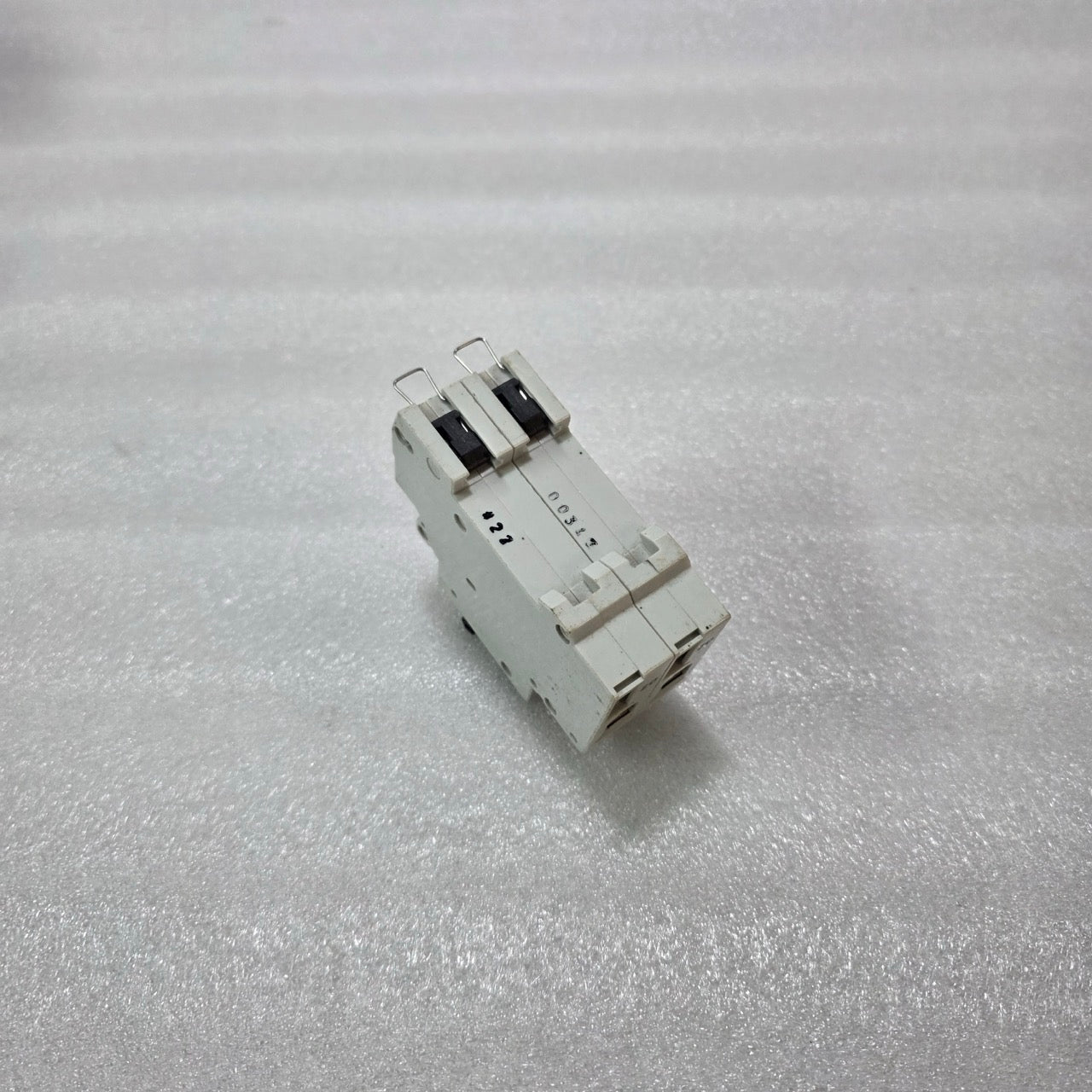 AEG ELFA E82 C16 2 POLE MINIATURE CIRCUIT BREAKER MCB 16A 415V 6KA