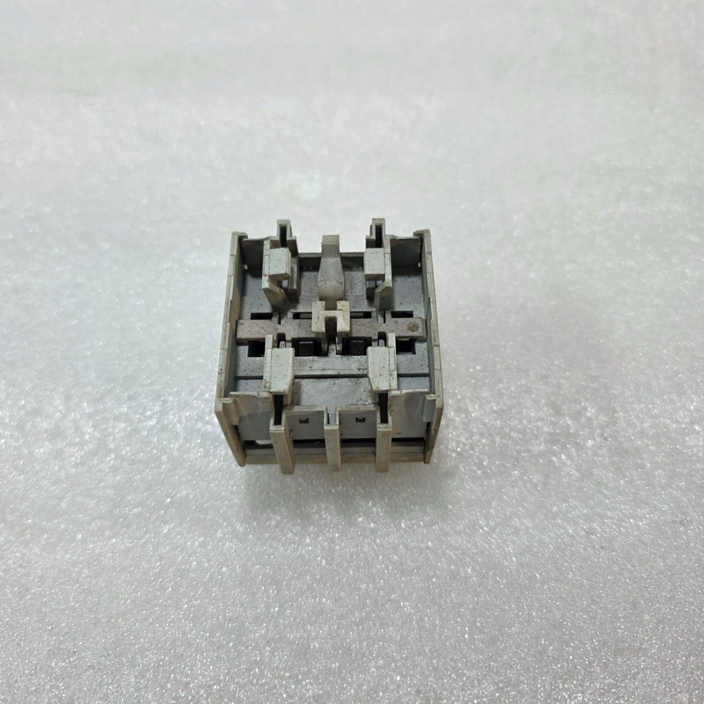 ALLEN-BRADLEY 100-F AUXILIARY CONTACT BLOCK A22 – 10A 690V INDUSTRIAL CONTROL RE