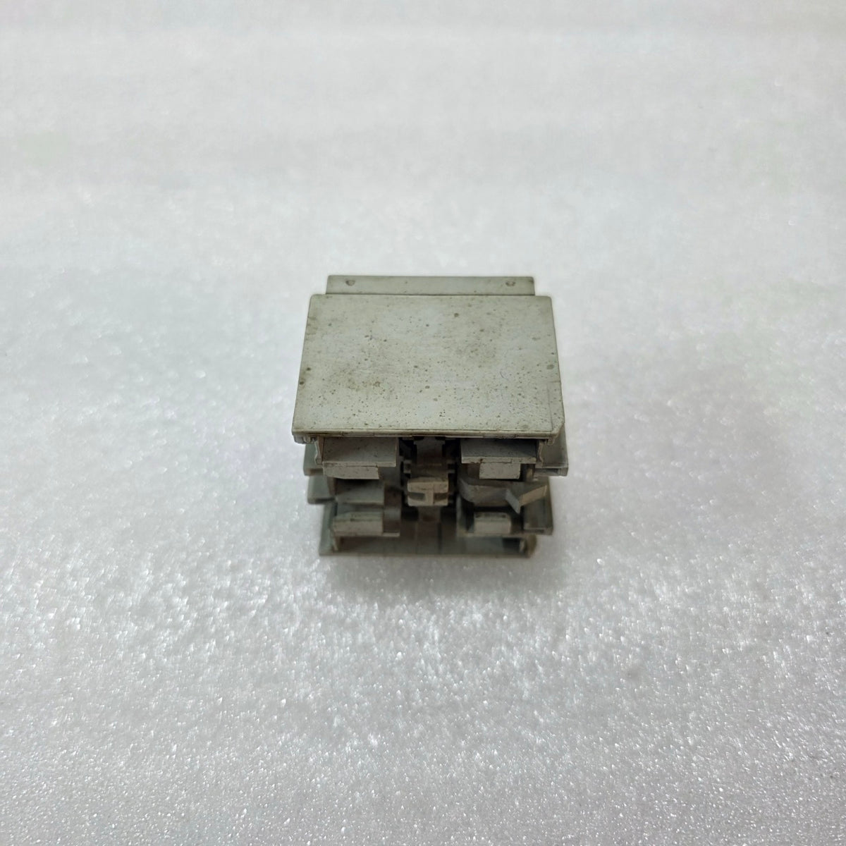 ALLEN-BRADLEY 100-F AUXILIARY CONTACT BLOCK A22 – 10A 690V INDUSTRIAL CONTROL RE