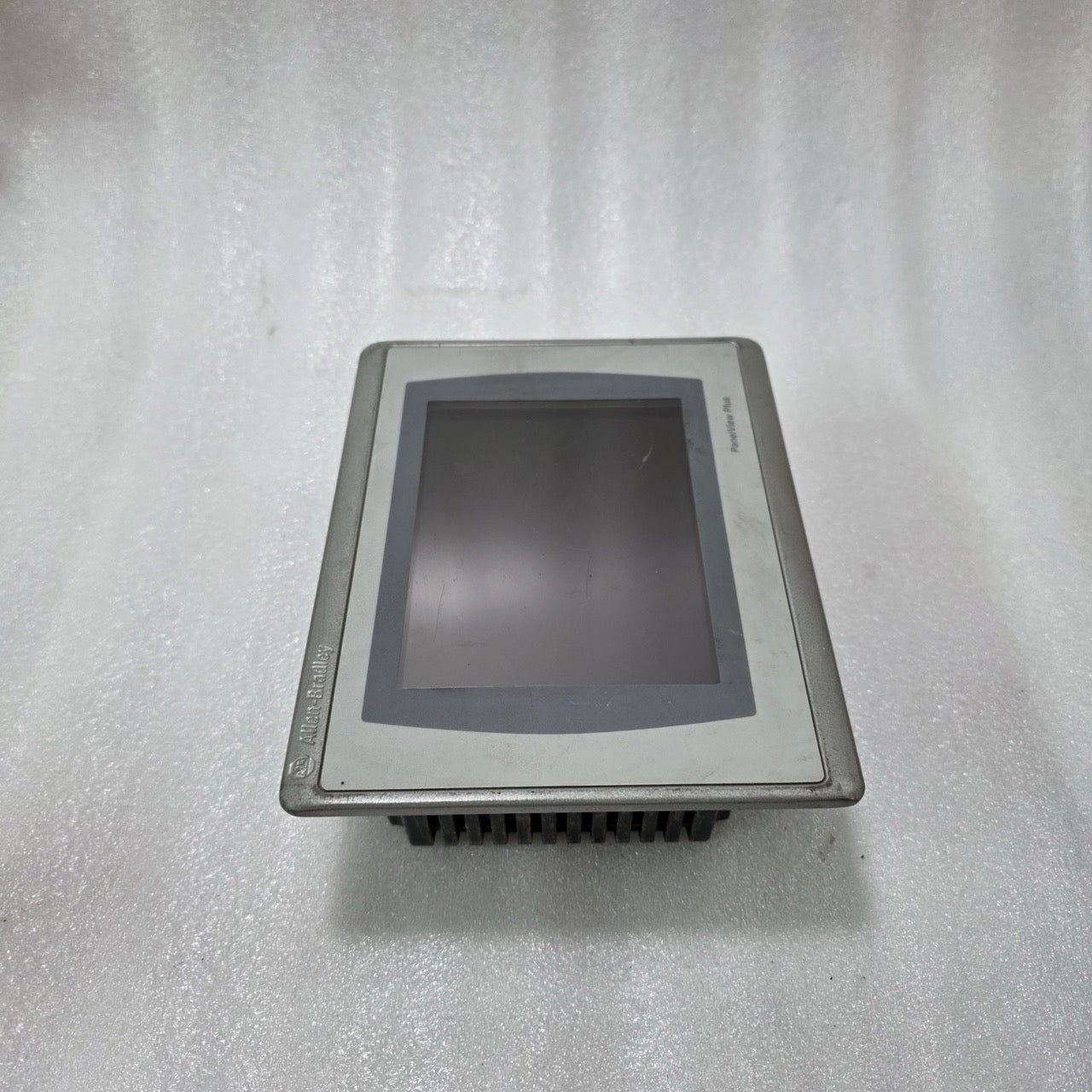 ALLEN BRADLEY 2711P-T7C22D9P PANELVIEW PLUS 7 HMI  (NON WORKING ) FOR PARTS
