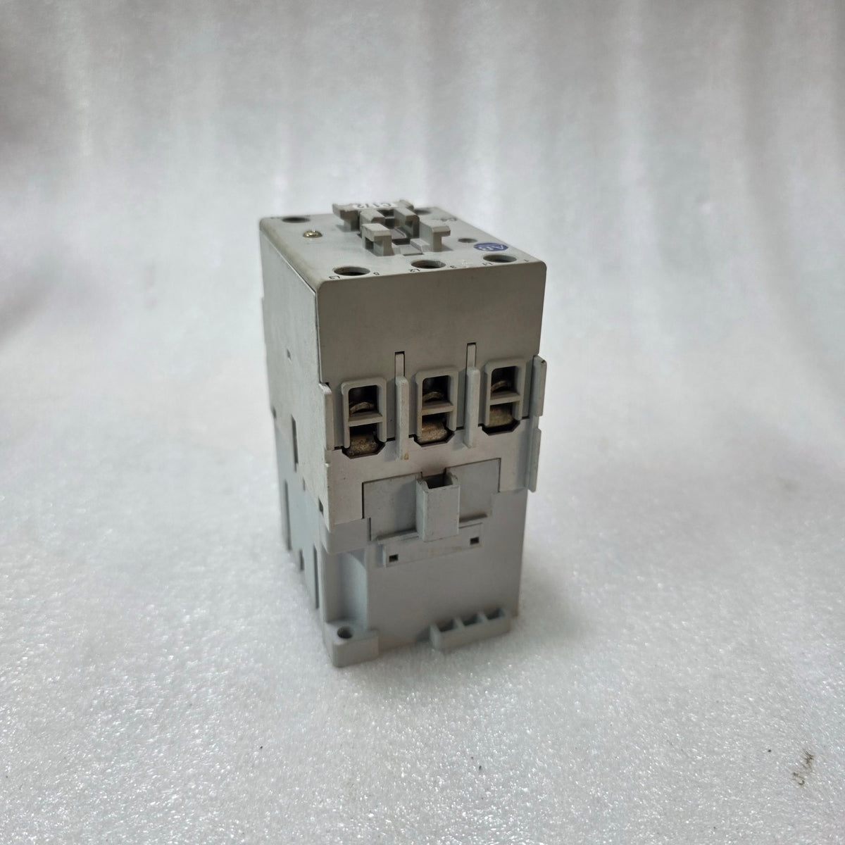 ALLEN BRADLEY 100-C43*00 IEC CONTACTOR 43A 3 POLE MOTOR STARTER 230V COIL