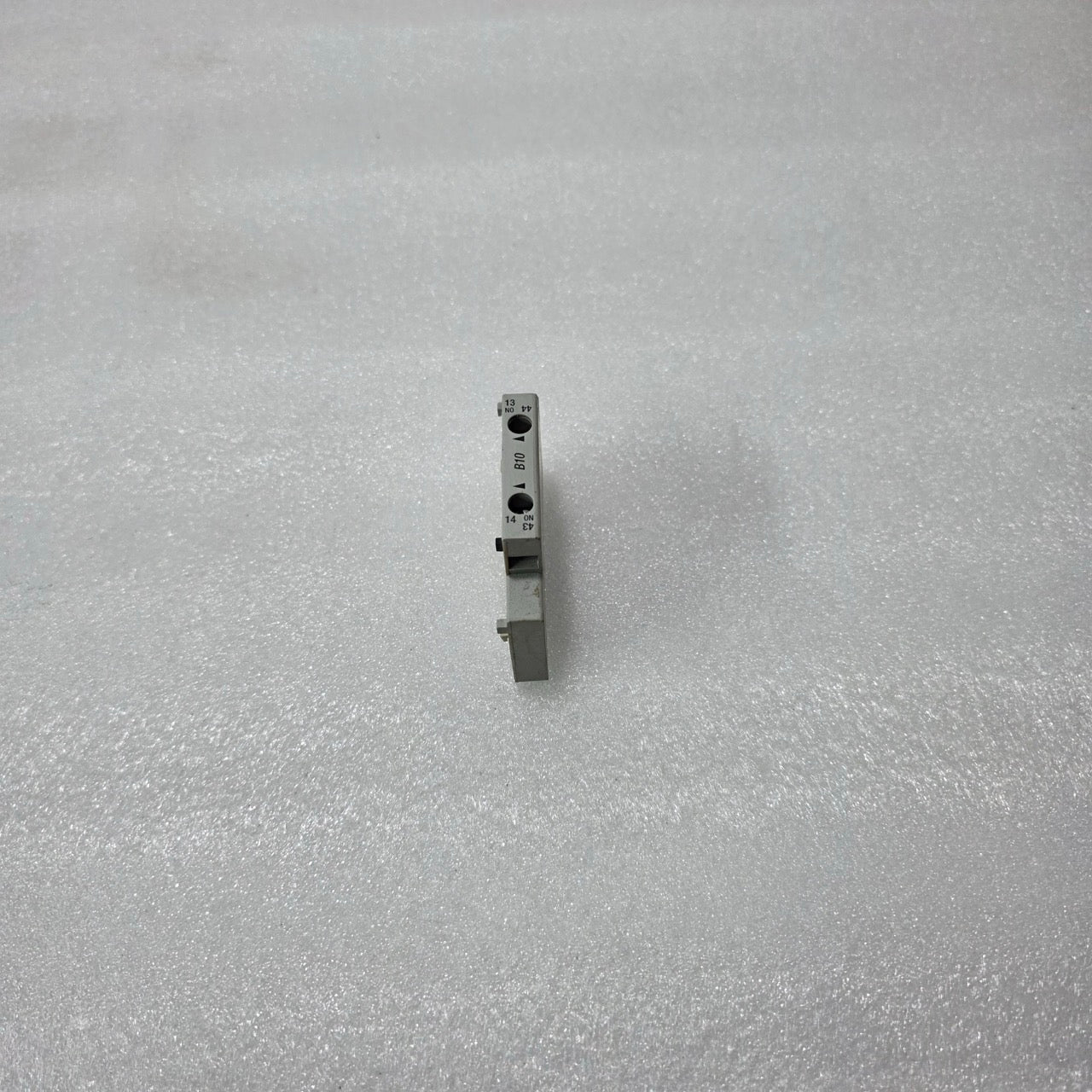 ALLEN BRADLEY 100-S AUXILIARY CONTACT BLOCK 10A – SER B