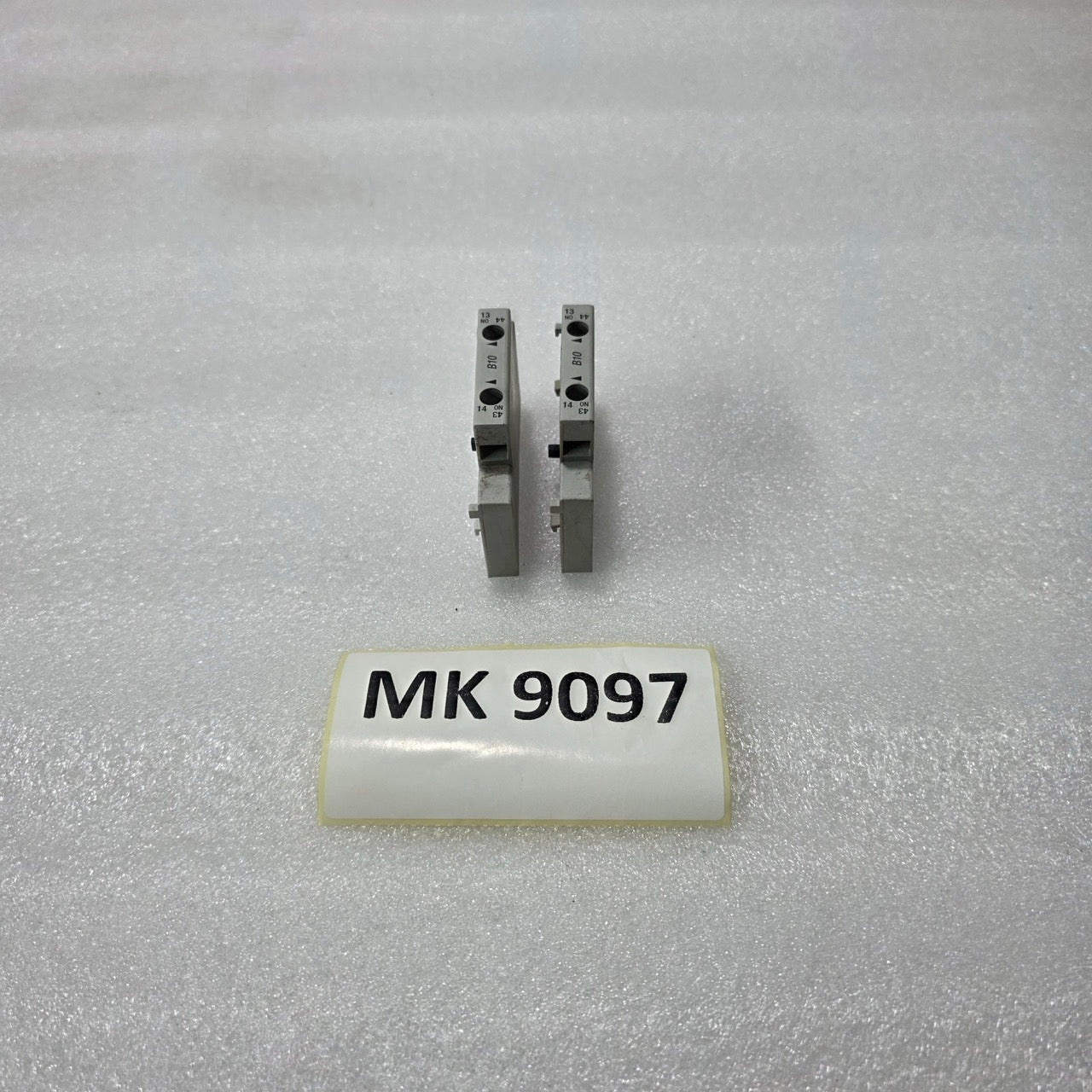 ALLEN BRADLEY 100-S AUXILIARY CONTACT BLOCK 10A – SER B
