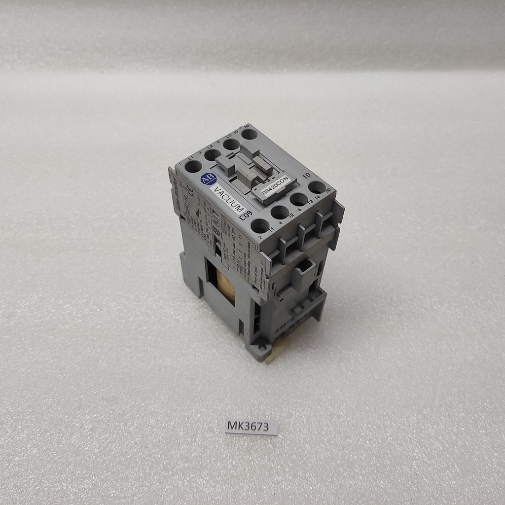 ALLEN BRADLEY CAT 100-C09D-10 MAGNETIC CONTACTOR COIL VOLTAGE 24VDC 100C09D10
