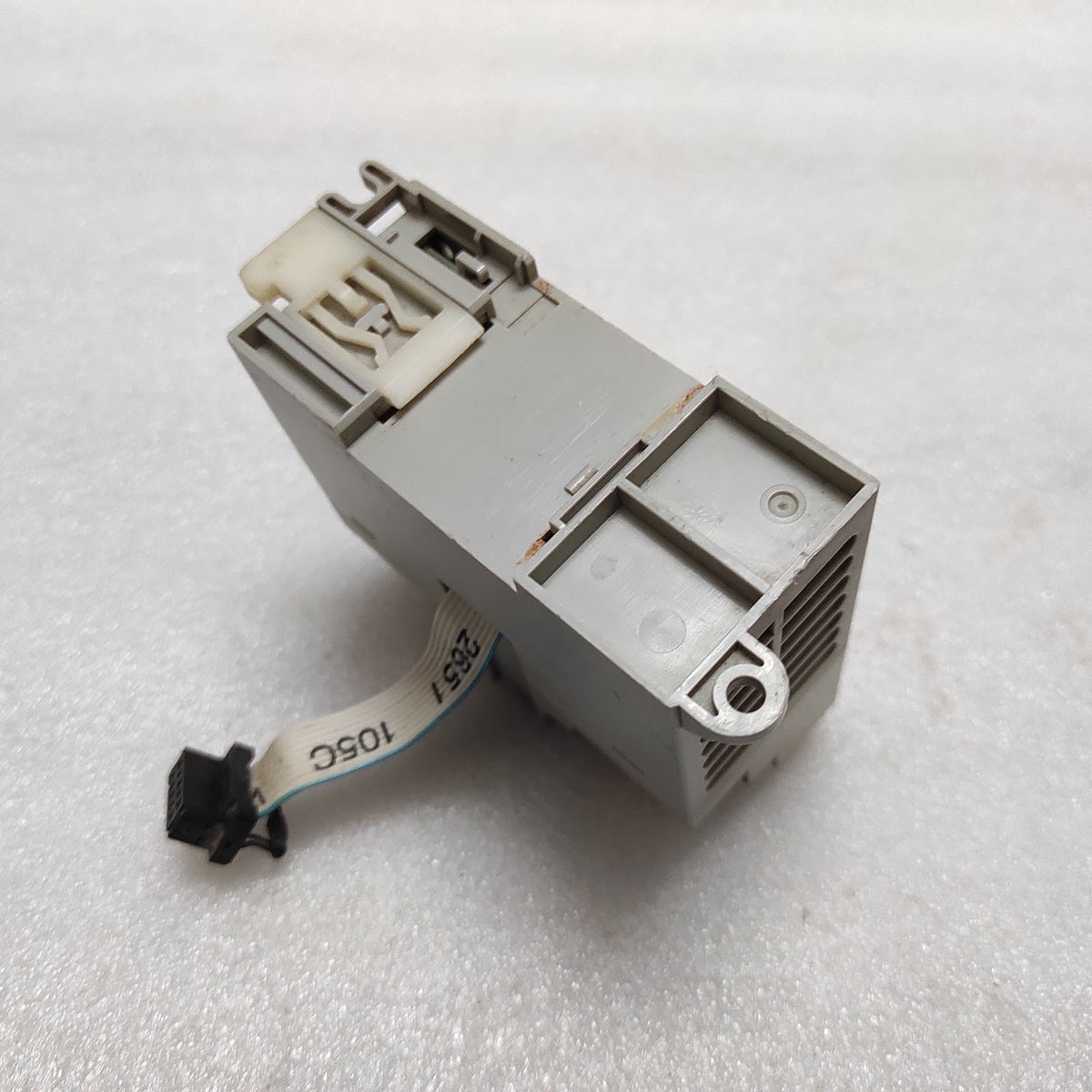 ALLEN BRADLEY CAT 1762-IQ16 16-POINT 24VDCSINK/SOURCE INPUT MODULE