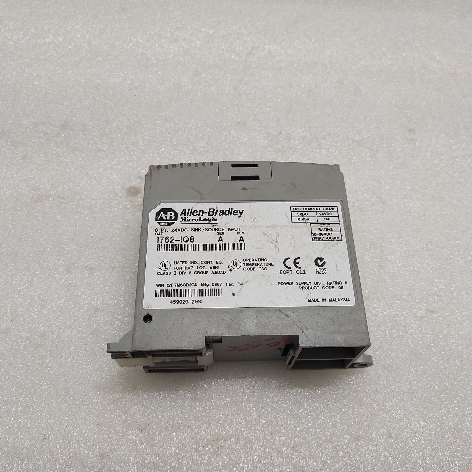 ALLEN BRADLEY CAT 1762-IQ8 MICROLOGIX