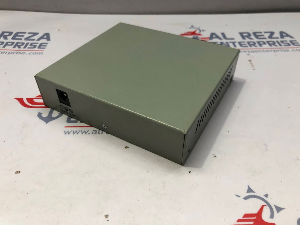 ALLIED TELESIS AT-MC116XL 10/100M AUTO-NEGOTIATION MEDIA CONVERTER 12VDC