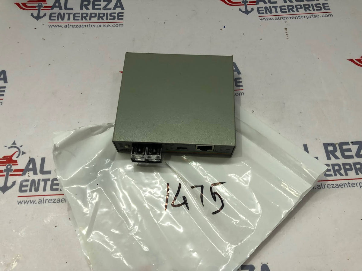ALLIED TELESIS AT-MC116XL 10/100M AUTO-NEGOTIATION MEDIA CONVERTER 12VDC