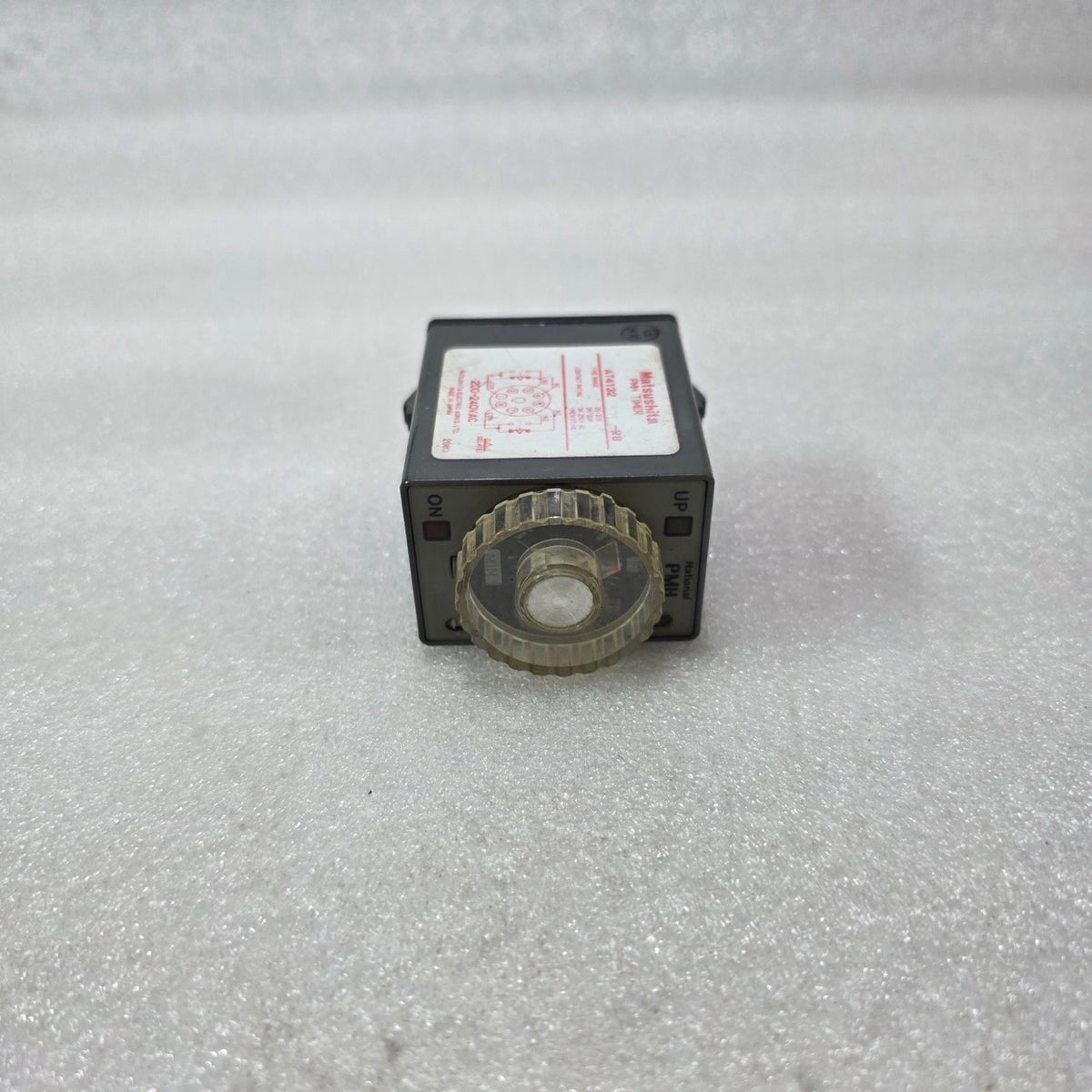 MATSUSHITA AT4132 PMH TIMER RELAY 200-240VAC PRE-OWNED MADE IN JAPAN