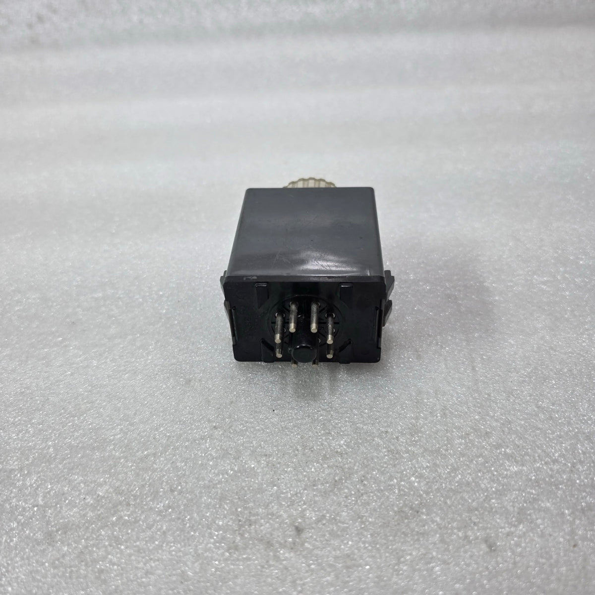 MATSUSHITA AT4132 PMH TIMER RELAY 200-240VAC PRE-OWNED MADE IN JAPAN