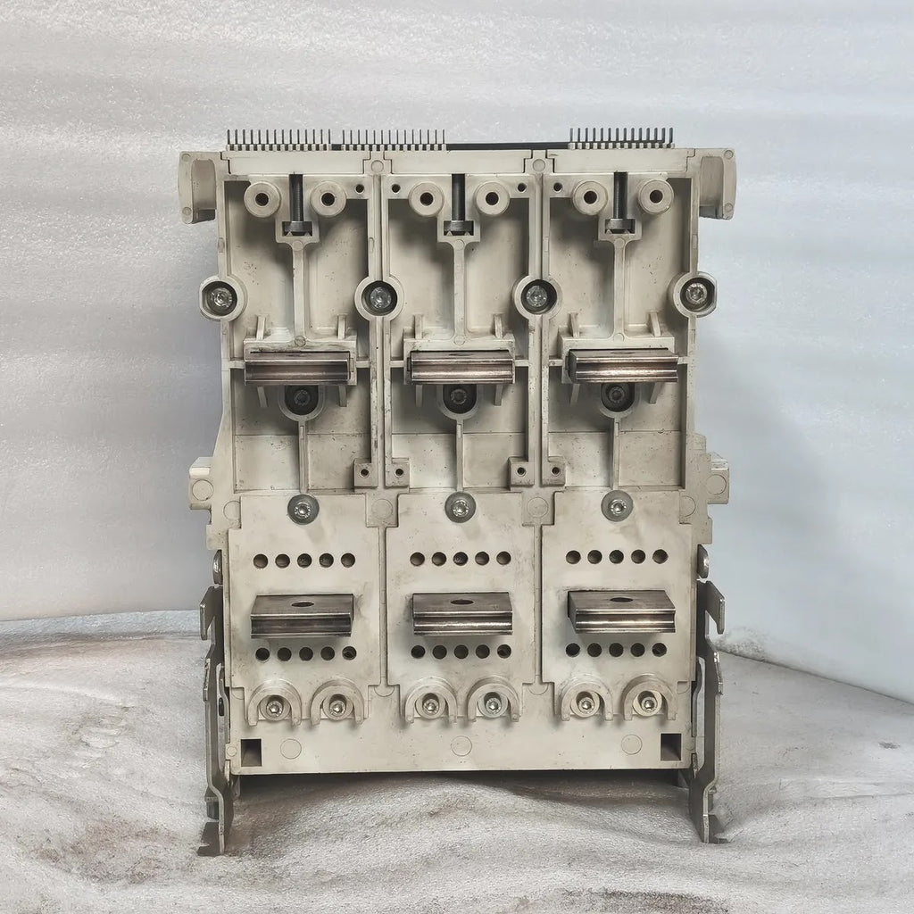 Siemens WL I 1250 N ACB 3WL11122CB364GS4Z ETU45B 1250A with Draw-Out Unit