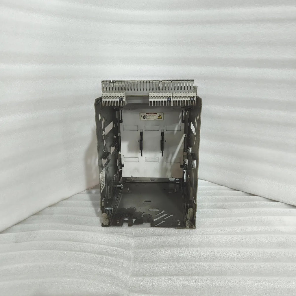 Siemens WL I 1250 N ACB 3WL11122CB364GS4Z ETU45B 1250A with Draw-Out Unit