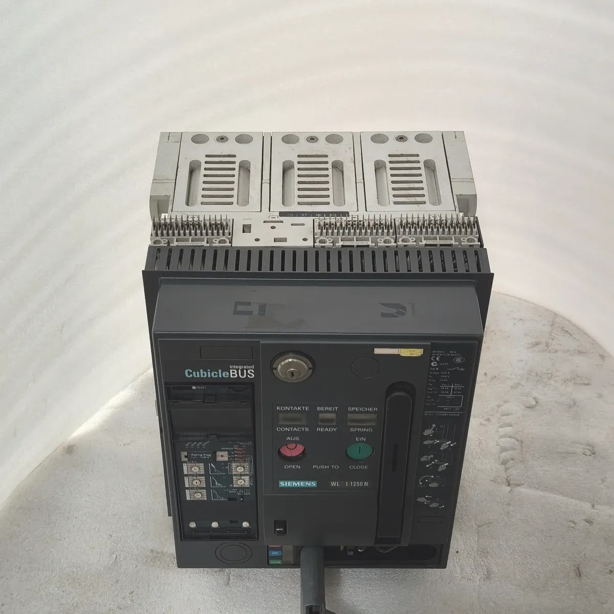 Siemens WL I 1250 N ACB 3WL11122CB364GS4Z ETU45B 1250A with Draw-Out Unit