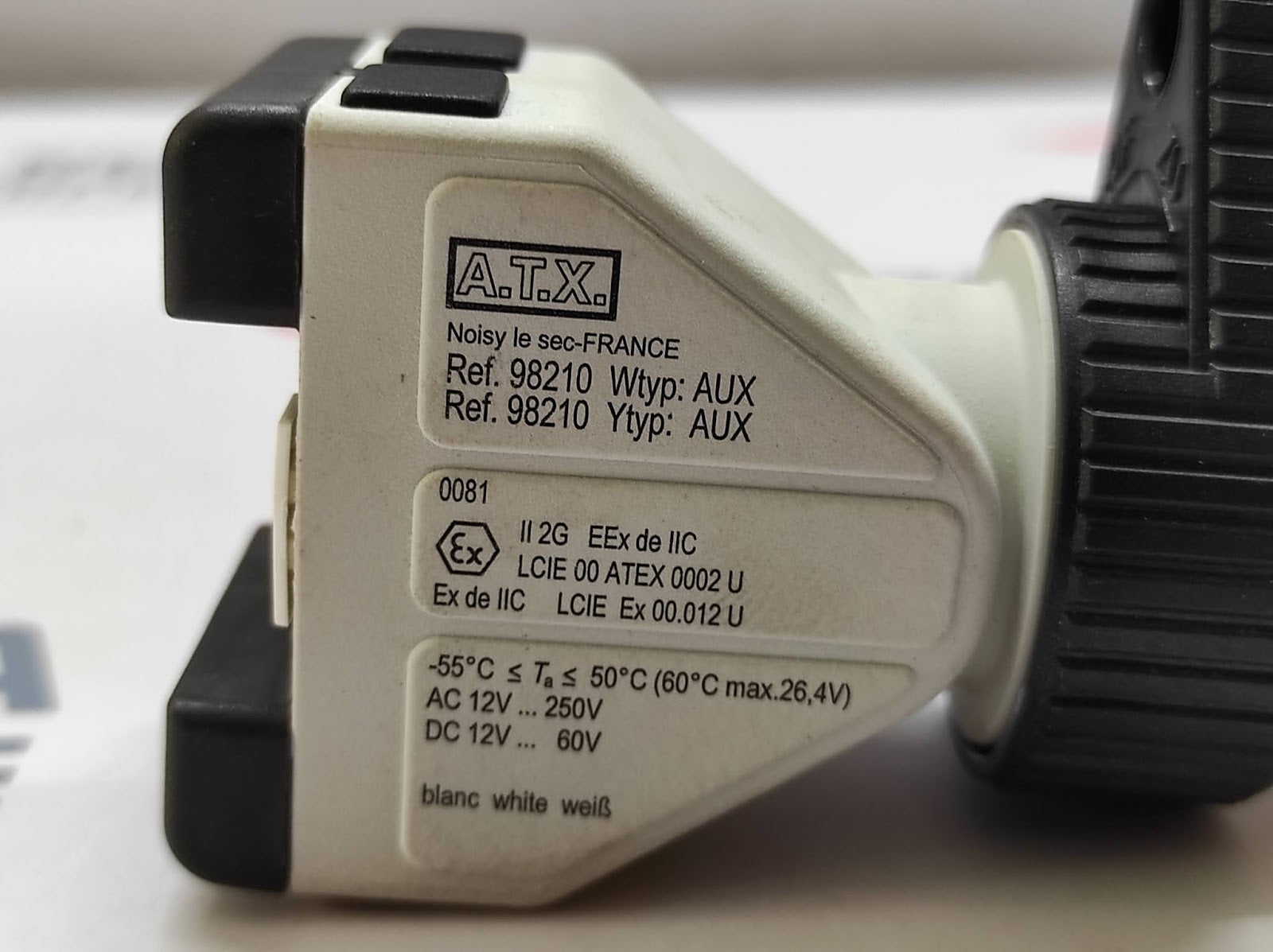 ATX 98210 AUX PILOT LIGHT
