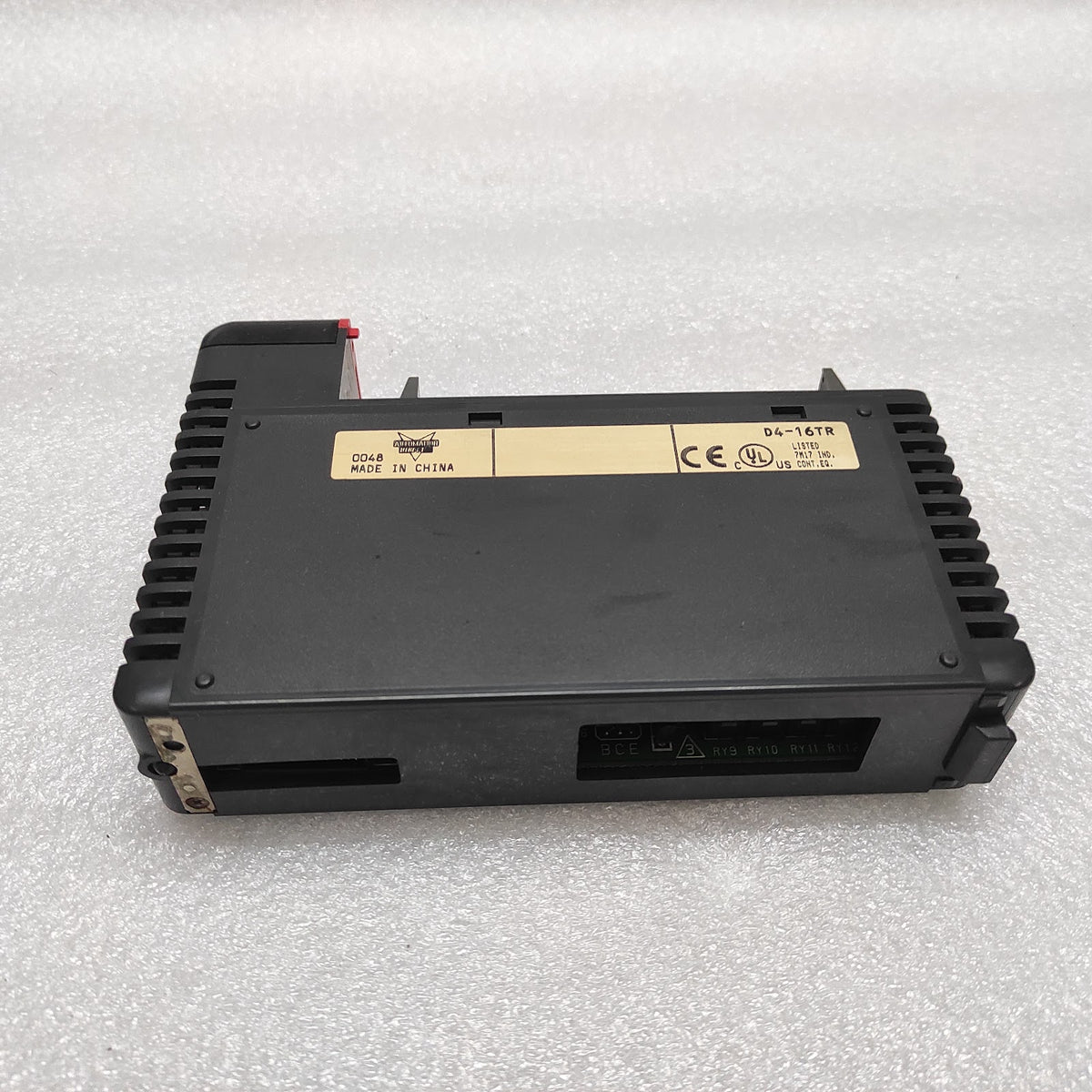 AUTOMATION DIRECT D4-16TR RELAY OUTPUT MODULE