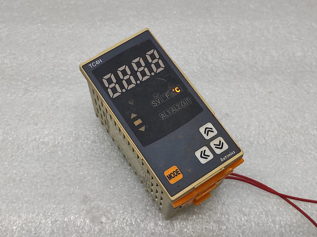 AUTONICS TC4H-N4N TEMPERATURE INDICATOR 100-240VAC