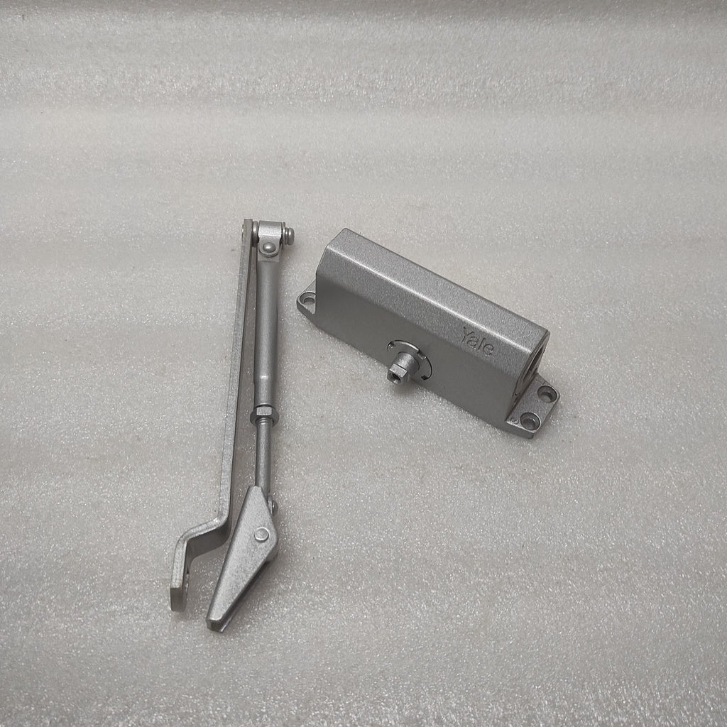 YALE 1002 SURFACE DOOR CLOSER