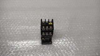 FUJI ELECTRIC SRC50-2F/X (3A3B) MAGNETIC CONTACTOR 200-220V
