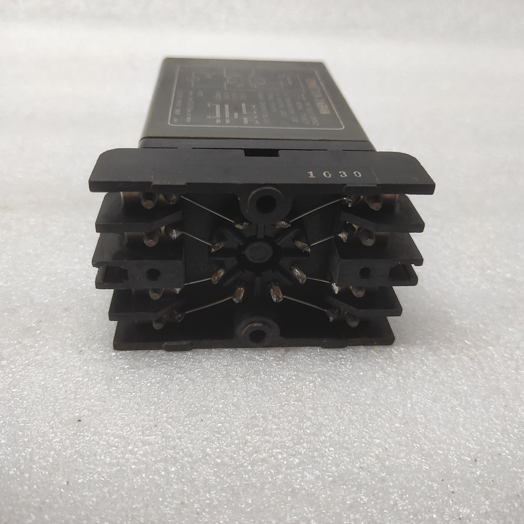 OMRON PE STP-NM SUBMINY TIMER 220VAC 404810