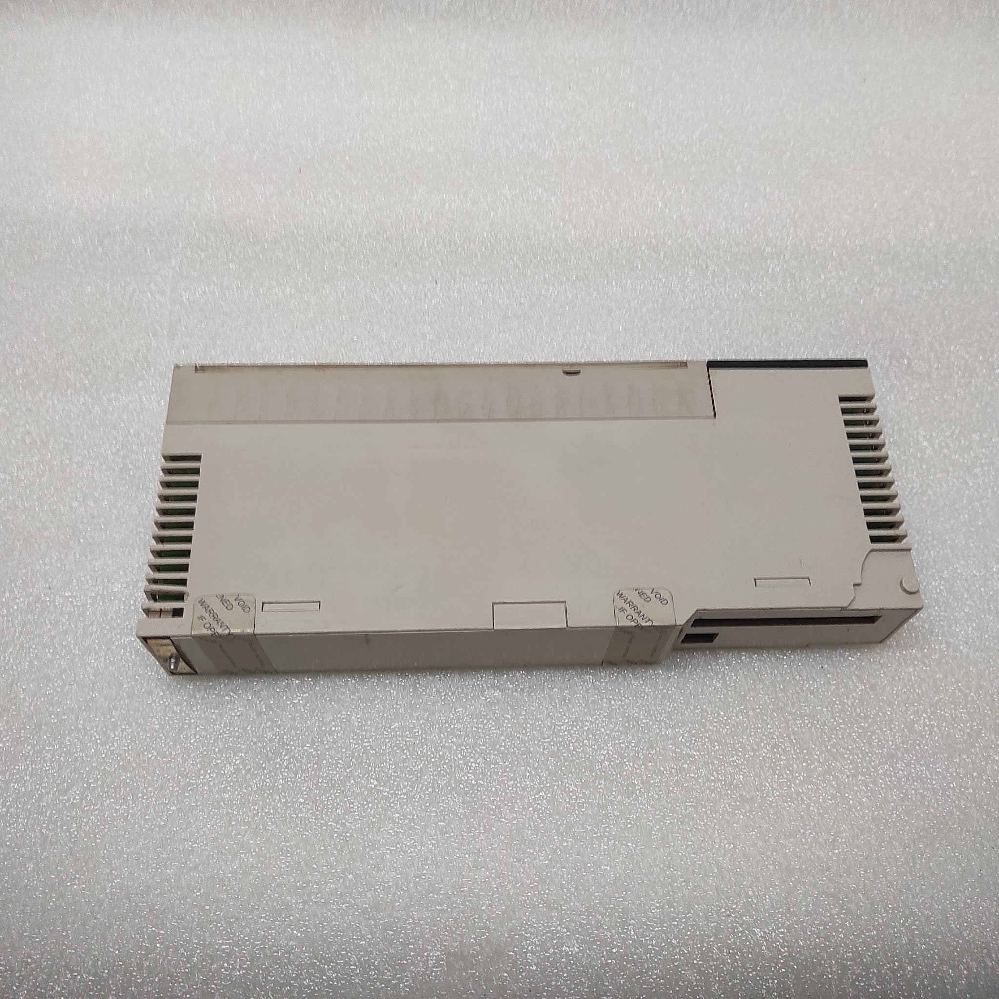 SE 140DDI84100 DC IN 10-60V 8X2
