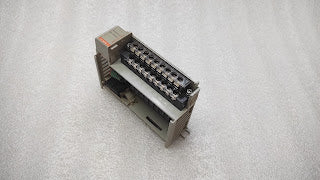 ALLEN BRADLEY CAT 1769-OW8I COMPACT I/O MODULE