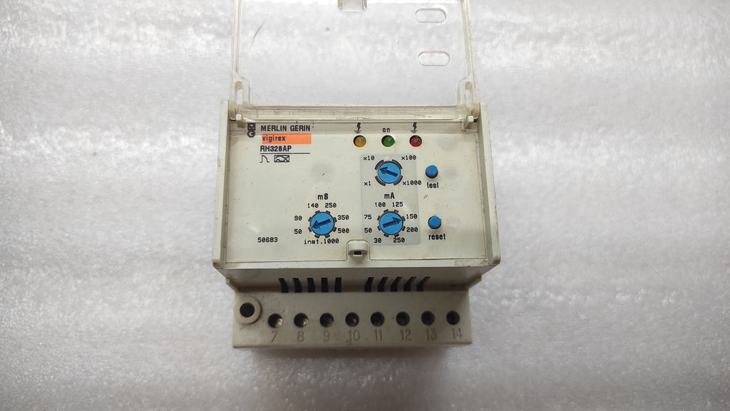 MERLIN GERIN VIGIREX RH328AP RELAY