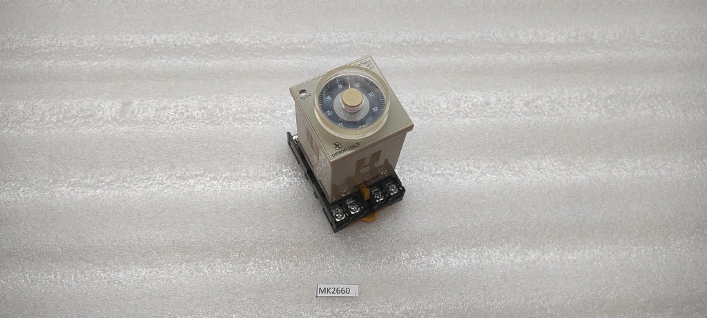 OMRON H3CR-H8L TIMER REAY 100-120VAC LOT OF 4  UNIT