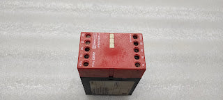 TELEMECANIQUE DEWZ SAFETY RELAY DEWZ24A240VACDC 24V-240V AC/DC