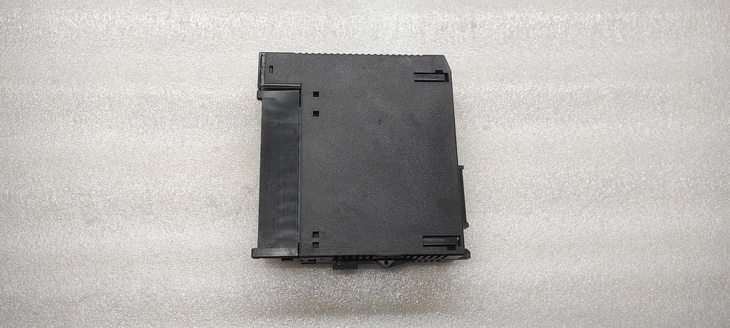 GE IC693MDL330F OUTPUT MODULE