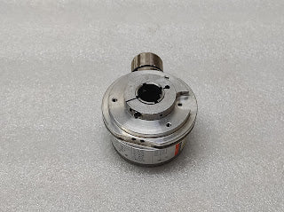 KUEBLER SENDIX 5020 INCREMENTAL ENCODER 8.5020.0A50.0512.F024 10-30VDC