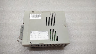 ALLEN BRADLEY CAT 2071-AP8 KINETIX SERVO DRIVE 5.0A