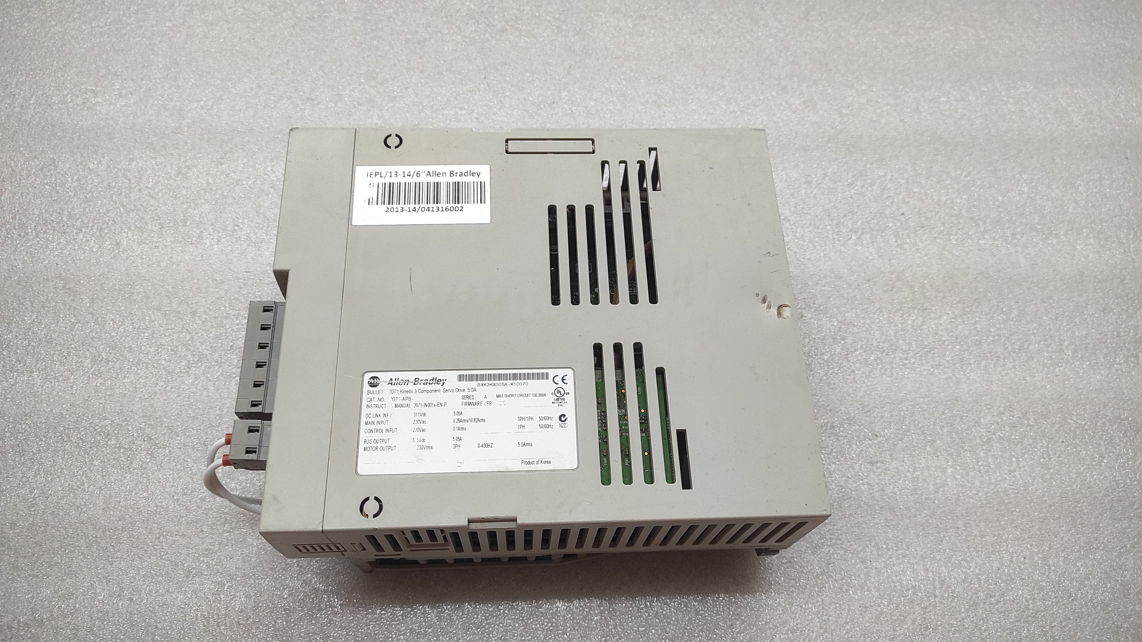 ALLEN BRADLEY CAT 2071-AP8 KINETIX SERVO DRIVE 5.0A