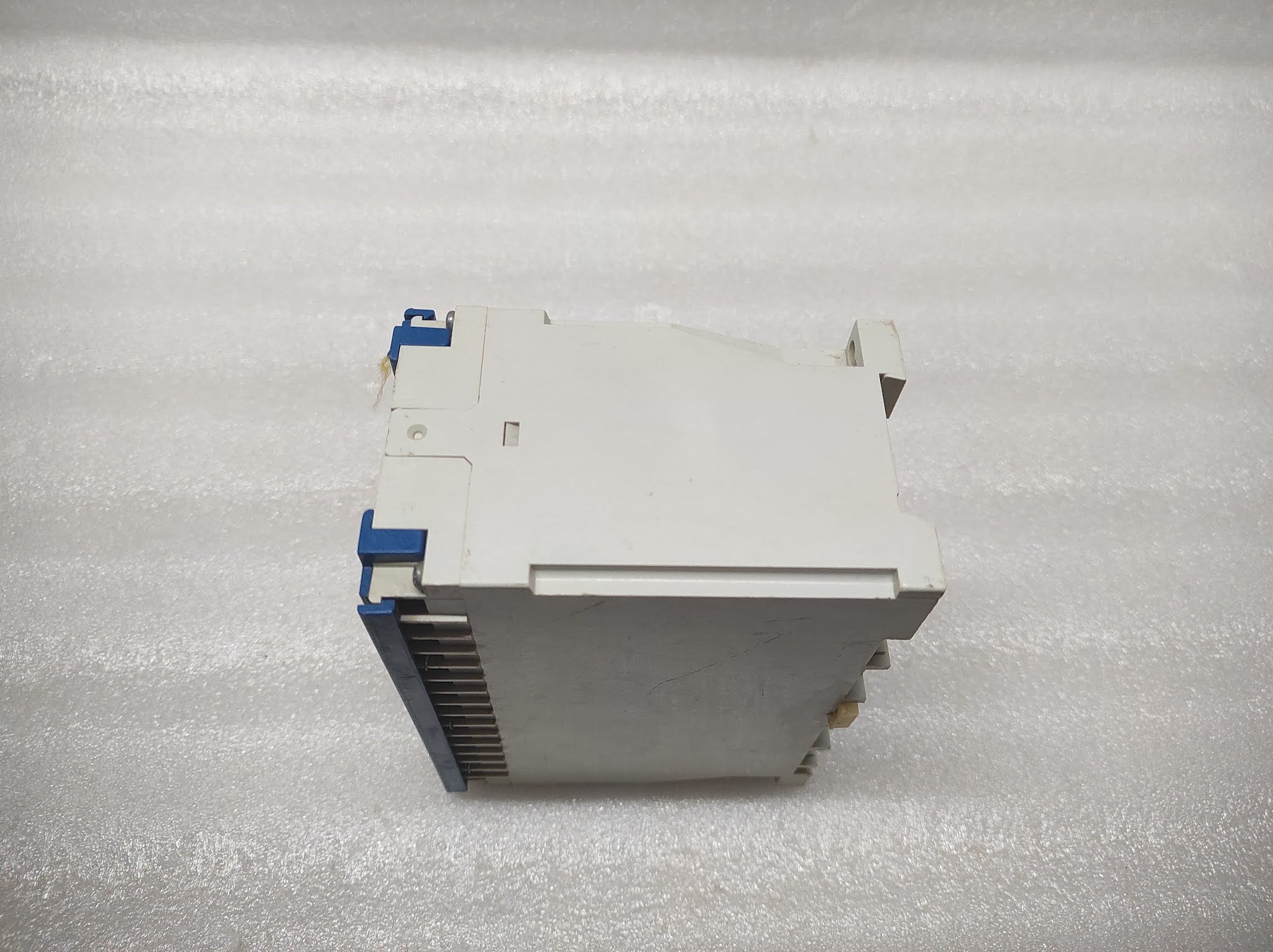 SELCO M1500-03 PT100 6-WAY TRANSMITTER 24V DC