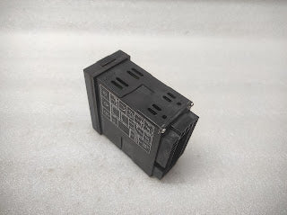 JUMO DTRON 08.1 TEMPERATURE CONTROLLER 703032/50-001-000-00-001 93-263V 70/00340