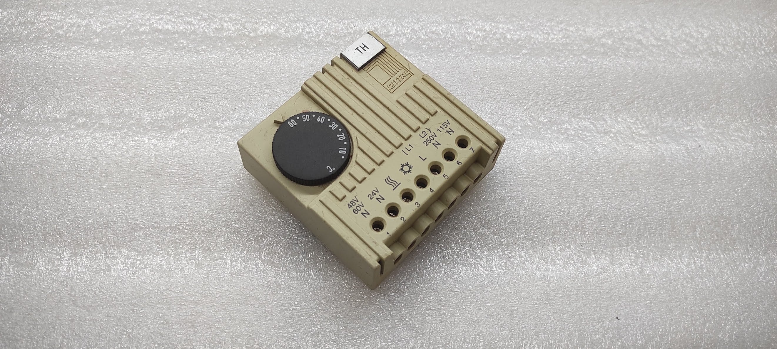 RITTAAL SK3110 TEMPERATURE CONTROLLER