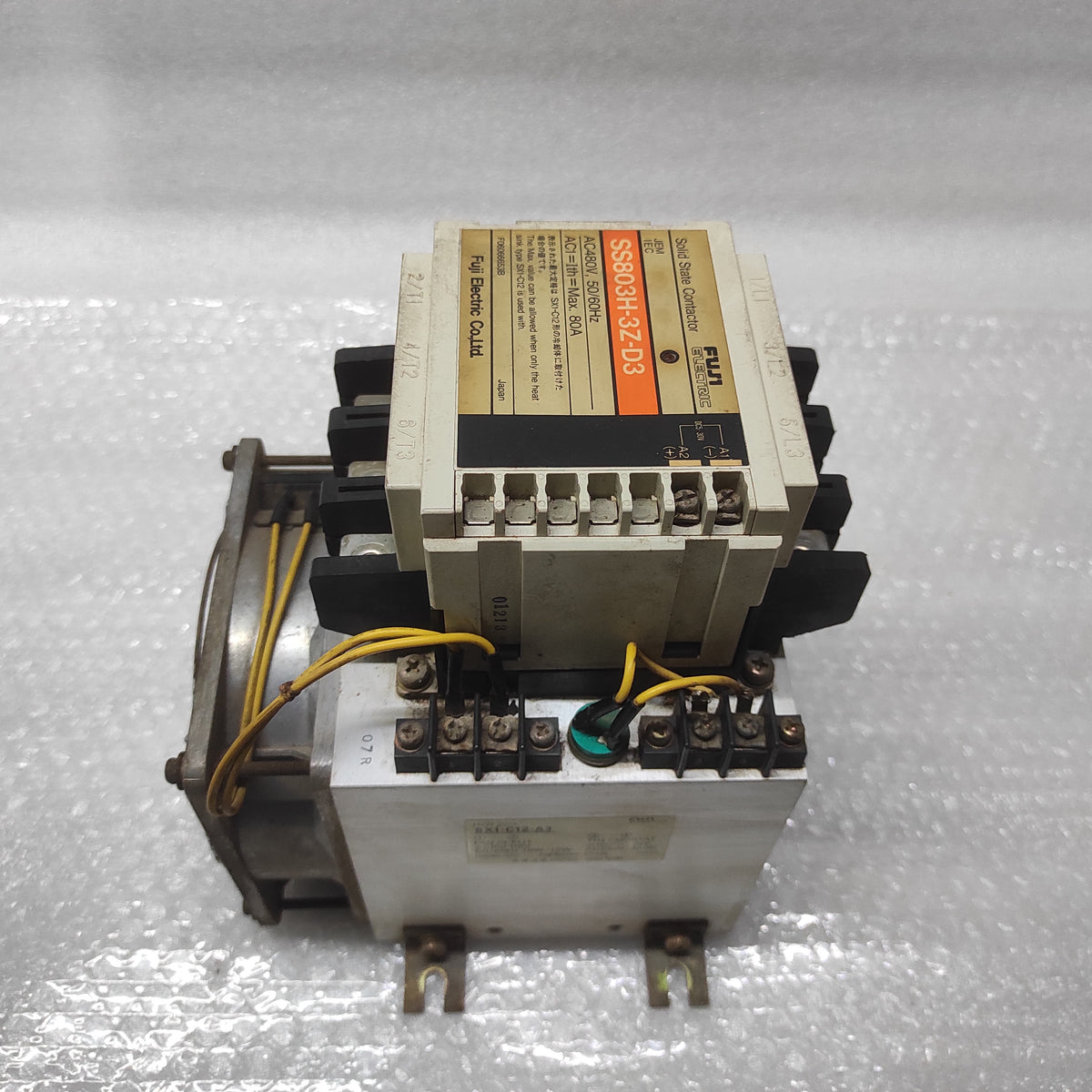 FUJI ELECTRIC SS803H-3Z-D3 SOLID STATE CONTACTOR WITH HEAT SINK SX1-C12-A3
