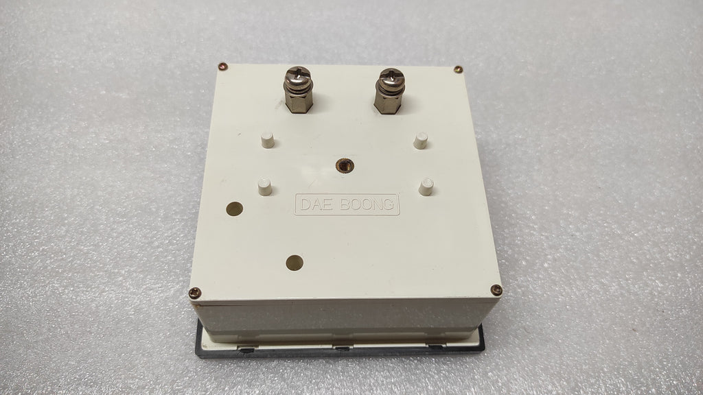 DAE BOONG D-300 MEGA OHM METER