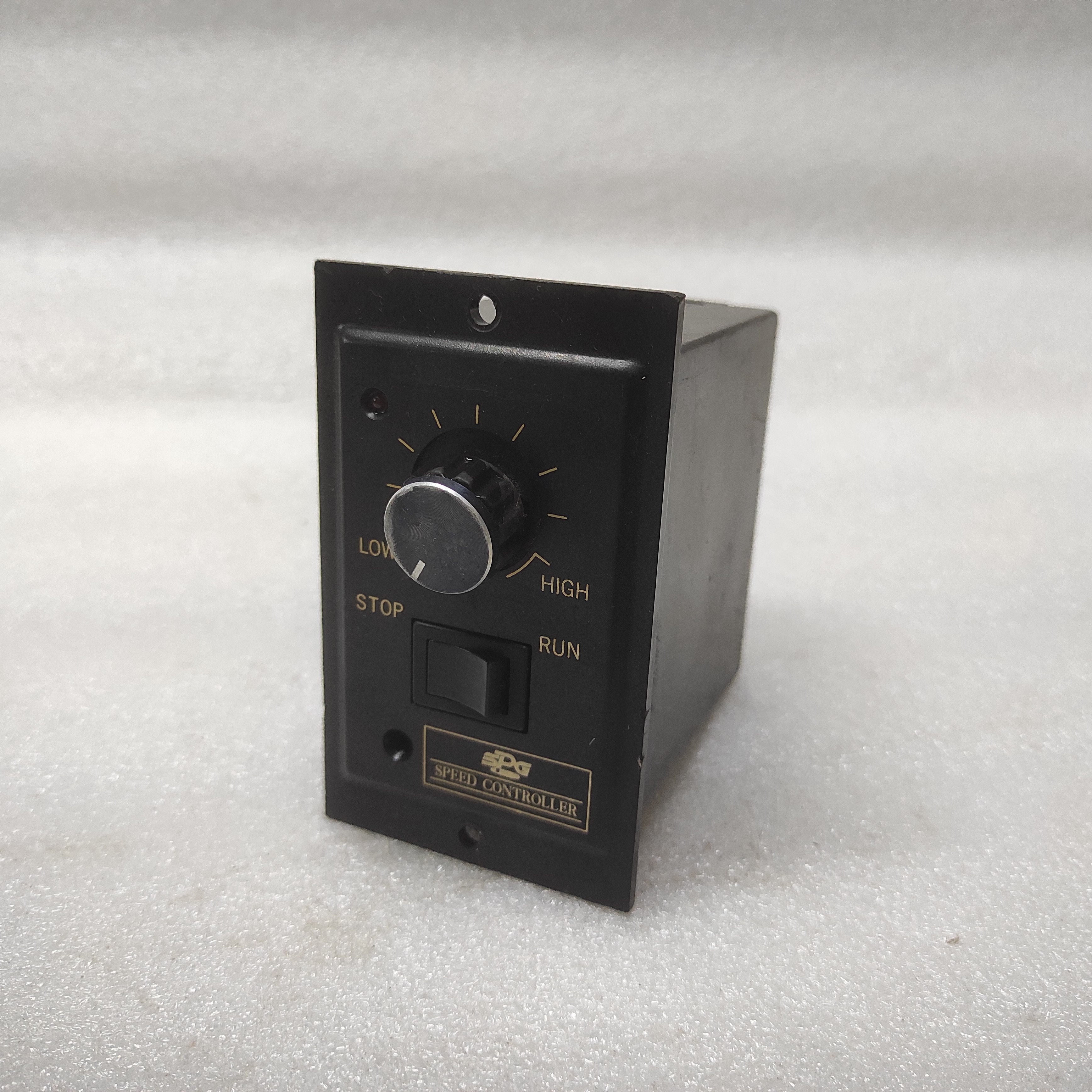 SPG SUA90IB-V12 SPEED CONTROLLER 220VAC 1.17A