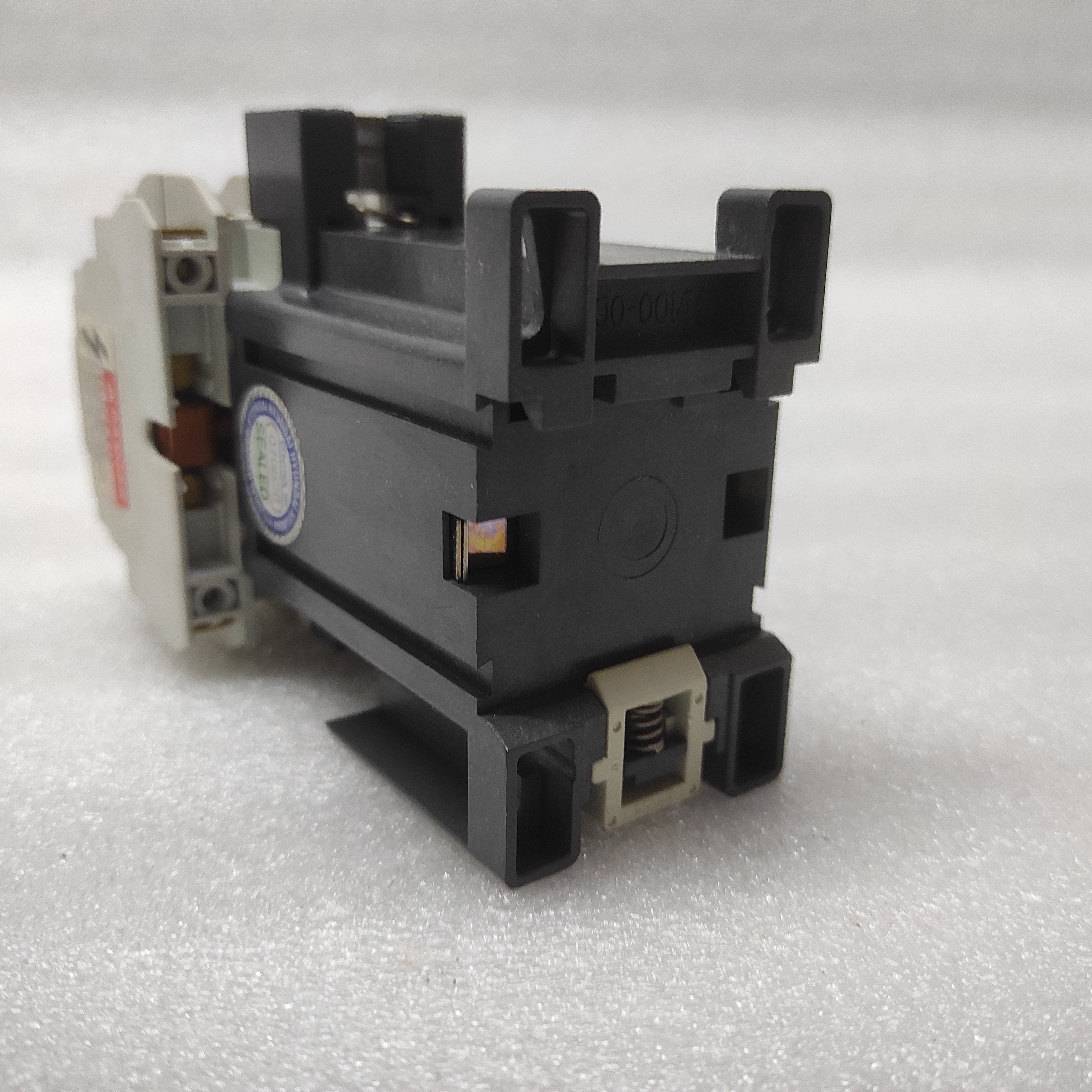 HYUNDAI HIMC32 MAGNETIC CONTACTOR 110VAC
