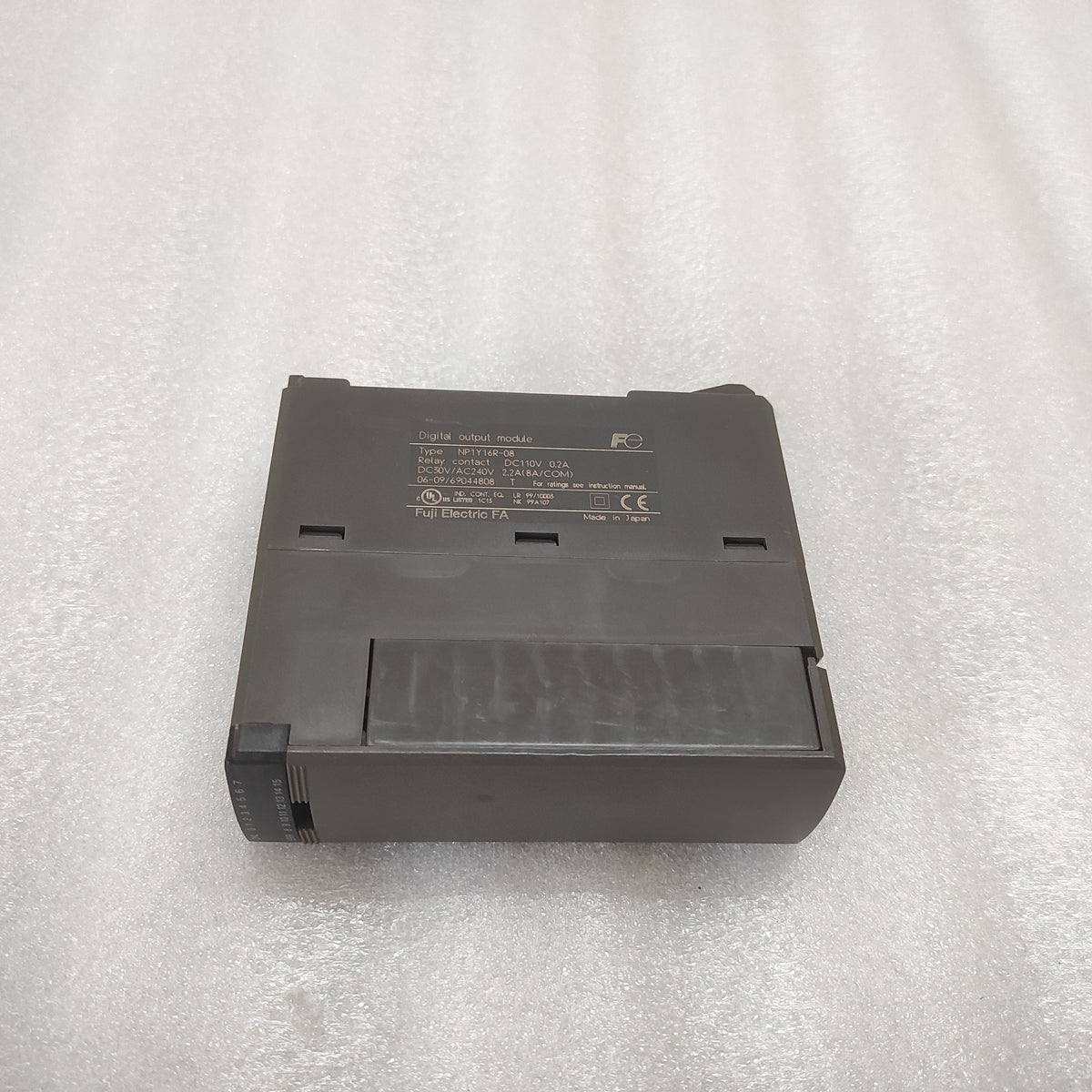 FUJI ELECTRIC NP1Y16R-08 DIGITAL INPUT MODULE