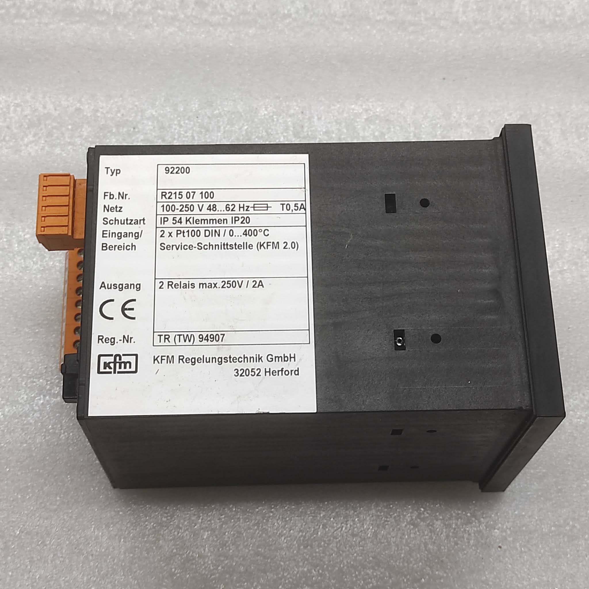 KFM 92200 INDUSTRY CONTROLLER R21507100 100-250V 5A 0-400'C PT100