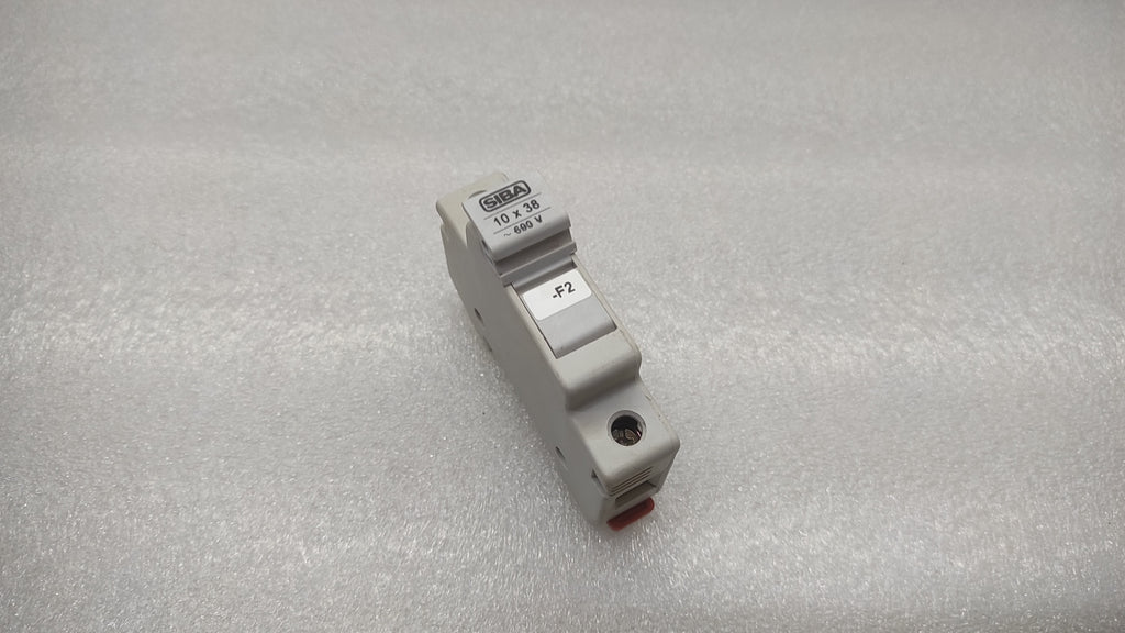 SIBA 5106304 FUSE HOLDER 10X38 600VAC 30A LOT OF 9 UNIT
