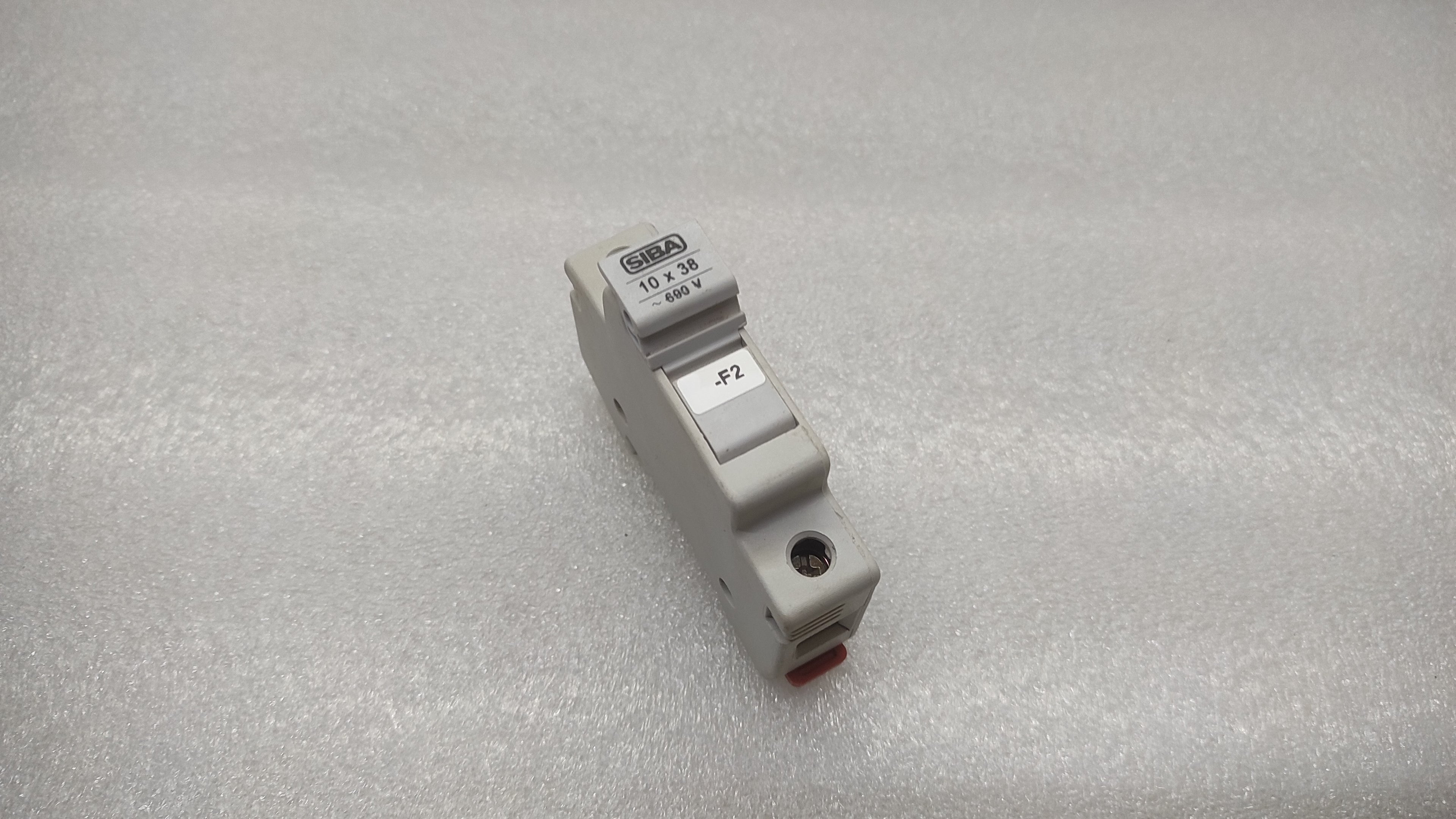 SIBA 5106304 FUSE HOLDER 10X38 600VAC 30A LOT OF 9 UNIT