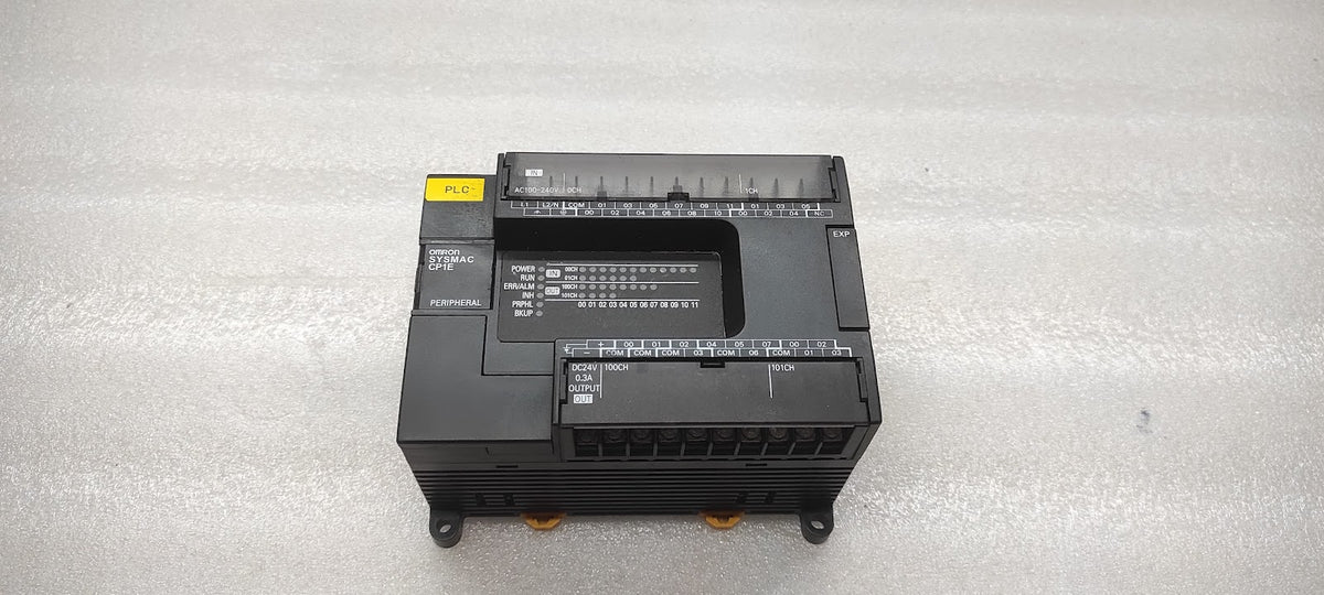 OMRON CP1E-E30SDR-A PROGRAMMABLE CONTROLLER 100-240VAC