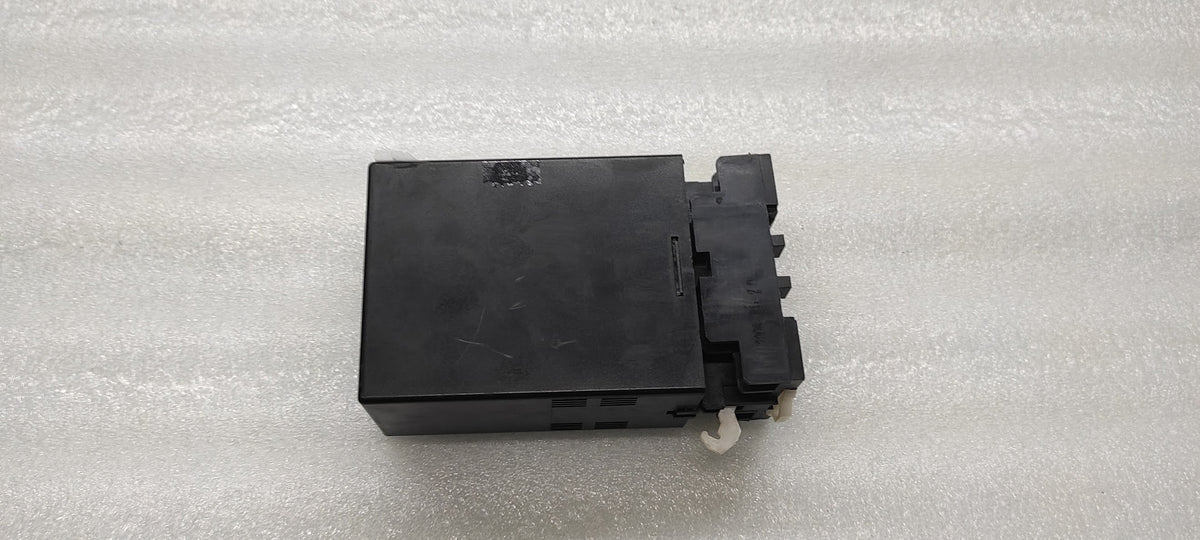 KYUNG KP200-52P-52-52 SIGNAL CONVERTER 110/220VAC