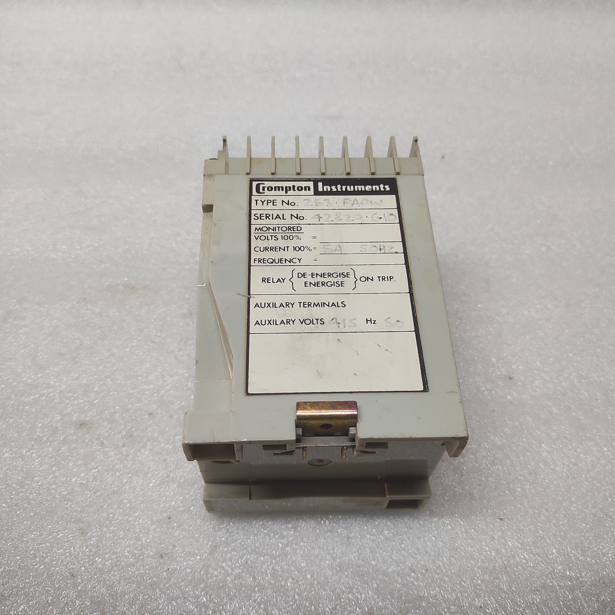 CROMPTON 253 PAOW PROTECTOR 415V
