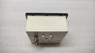 DAE BOONG D-300 MEGA OHM METER