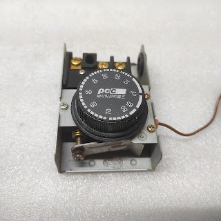 PECIFIC PLS-085A TEMPERATURE CONTROLLER