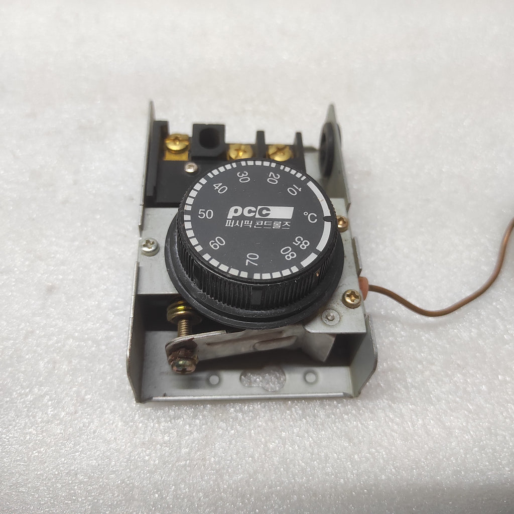 PECIFIC PLS-085A TEMPERATURE CONTROLLER